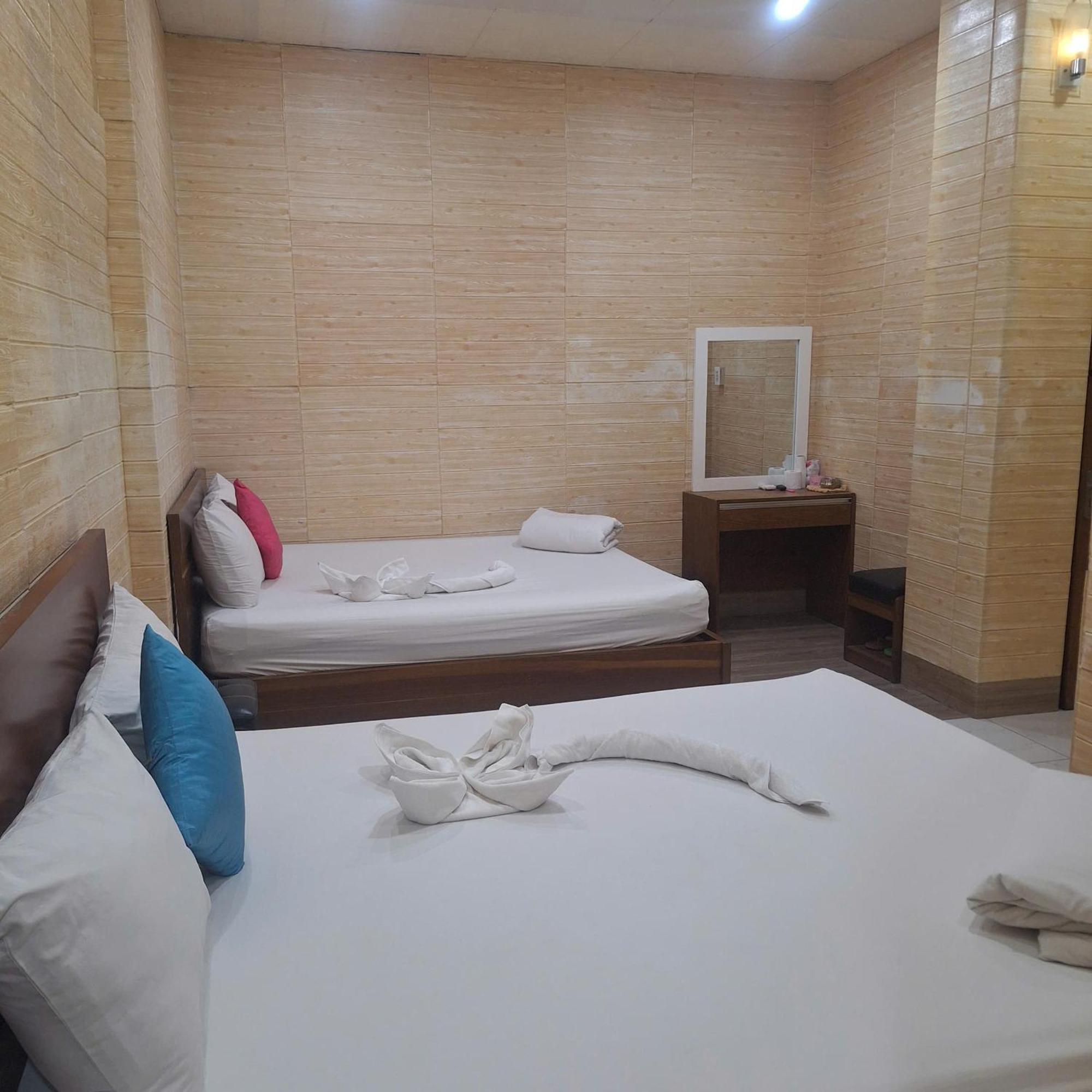 Khách sạn Damry TP. Hồ Chí Minh
