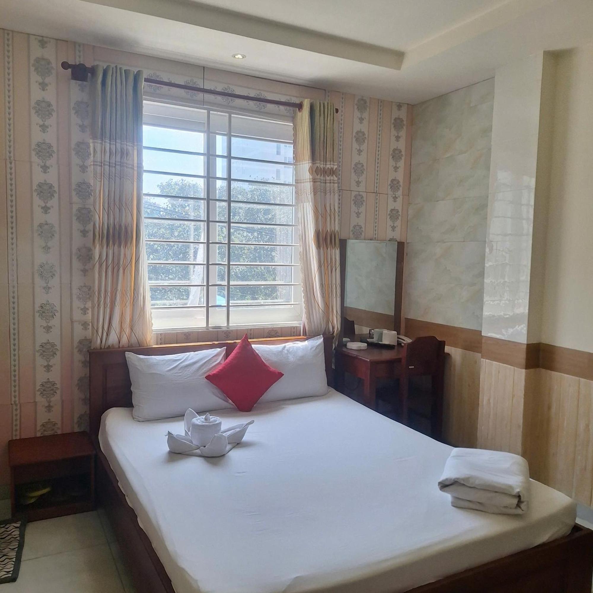 Khách sạn Damry TP. Hồ Chí Minh