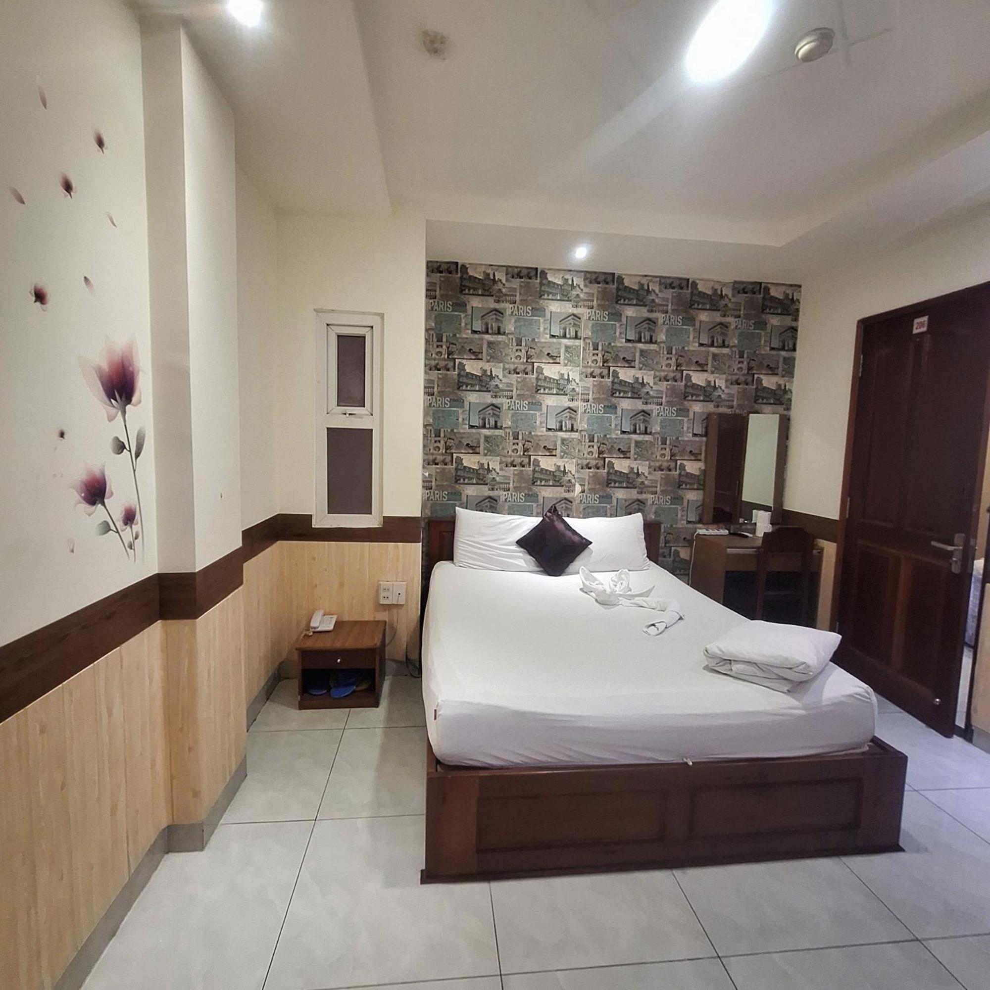 Hotel Damry *